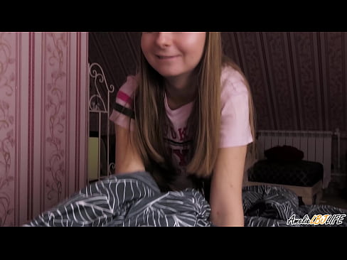 ❤️ Blondie анын BFF анын терең соруп жана анын оозуна сперма алат Үйдөгү порно боюнча порно ky.mycomicsxxx.ru ❌️